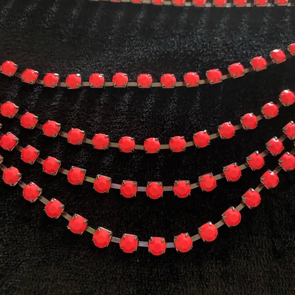 1-Fancy Glass Opal Rhinestones and Black Metal Necklace - Picture 10 of 10